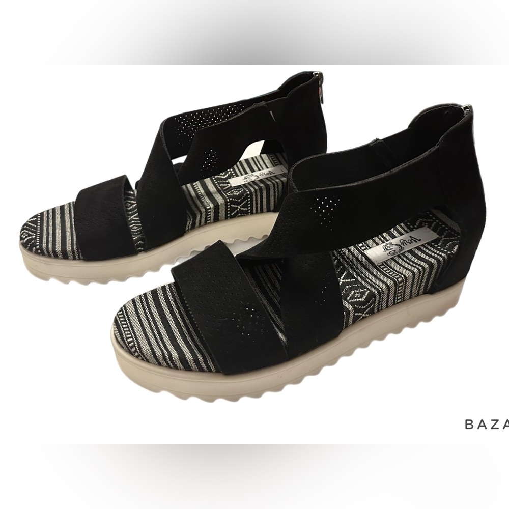 Very G Allie‎ sandals - Picture 3 of 12